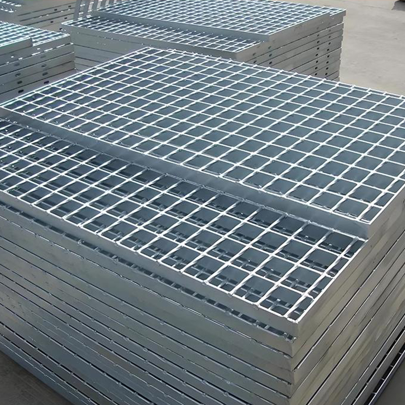 How does galvanized steel grating maintain excellent anti-corrosion performance in harsh environments?